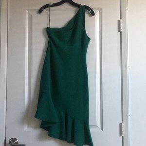 Cinq a Sept one shoulder in emerald green, size 4